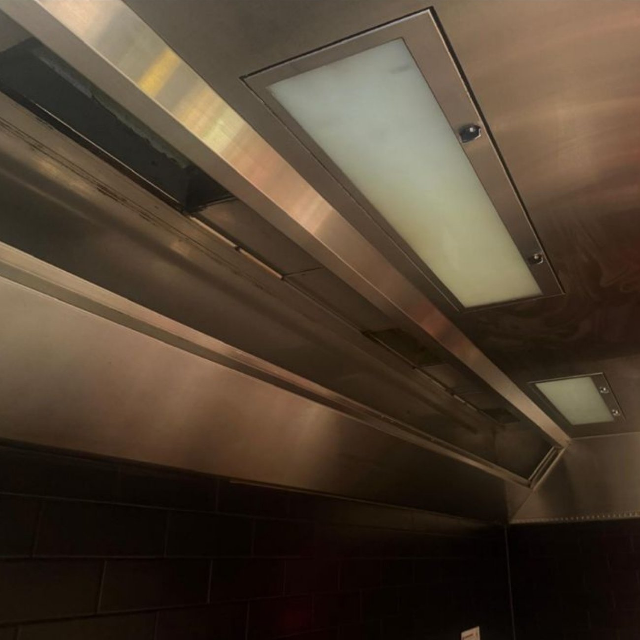 Exhaust Range Hood Cleaning